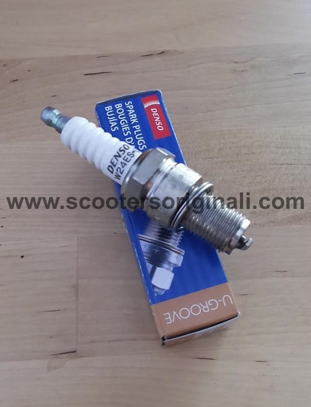 Lambretta Vespa Spark Plug - W24ESU - DENSO