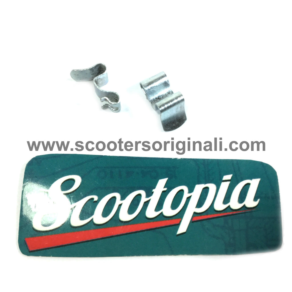 Lambretta Bulb Holder Clips - GP / DL - Pair - Scootopia