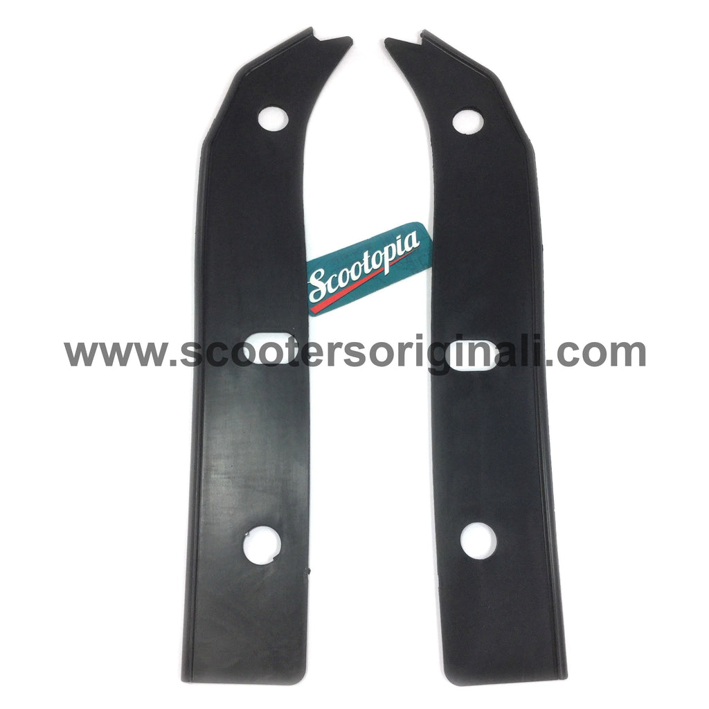 Lambretta Front Fender Gaskets - SX, TV, Special, GP - Black - Scootopia