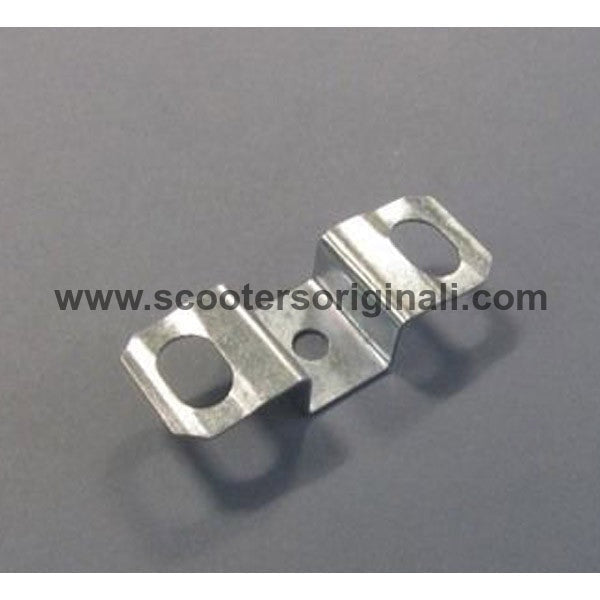 Lambretta: Horncast Badge Clip - Series 3 Models 1968+ Scootopia