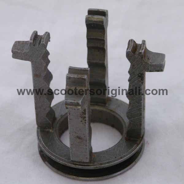 Vespa: Cruciform - Small Frame, Late - 4 Speed, 4 Prong