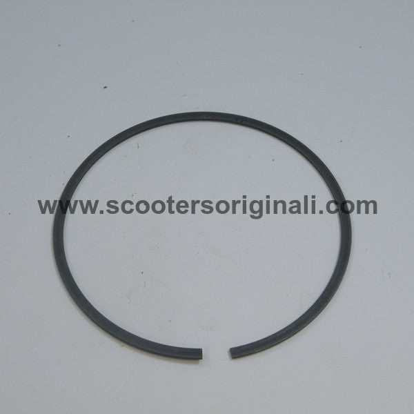 Vespa: Clutch Bell Circlip -P125