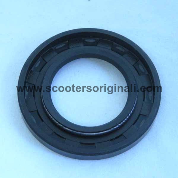 Vespa: Rear Hub Seal - PE