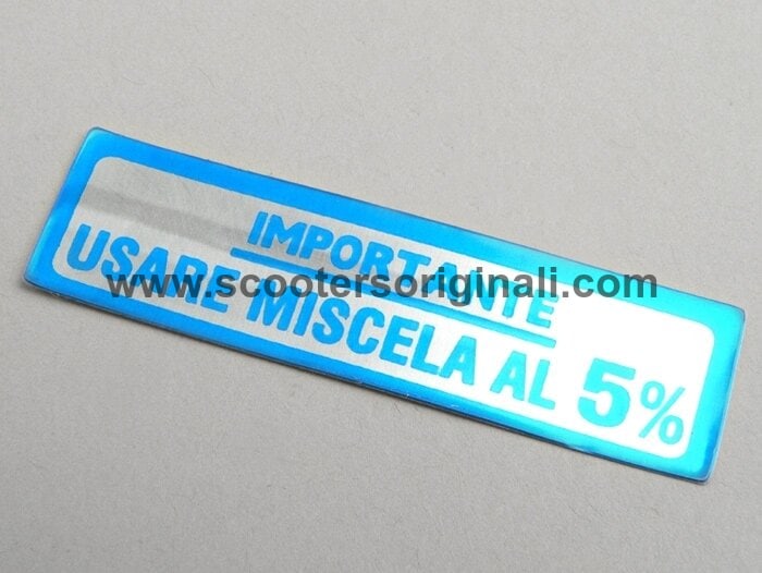 Vespa Sticker - Fuel Tank - Importante Usare Miscela al 5% - Blue