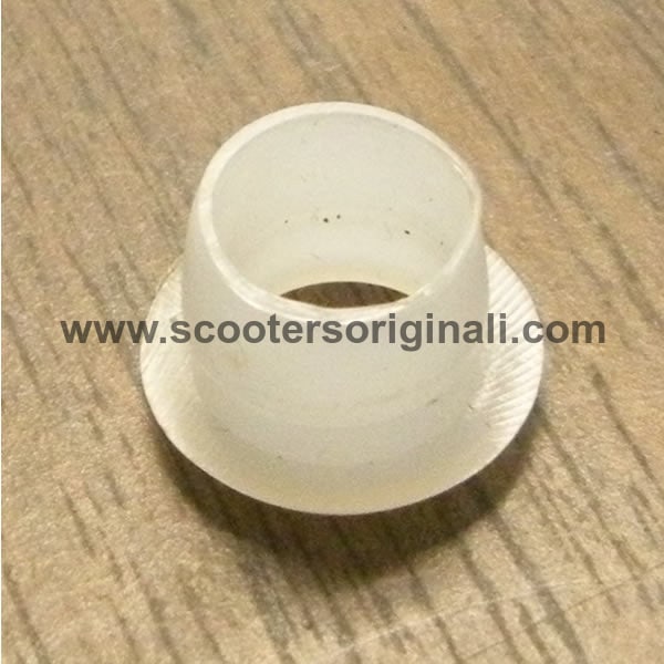 Vespa: Bush, Side Panel Front Pin - White plastic