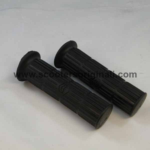 Vespa: Handgrips - Rally / PE 1979 - Black - Pair