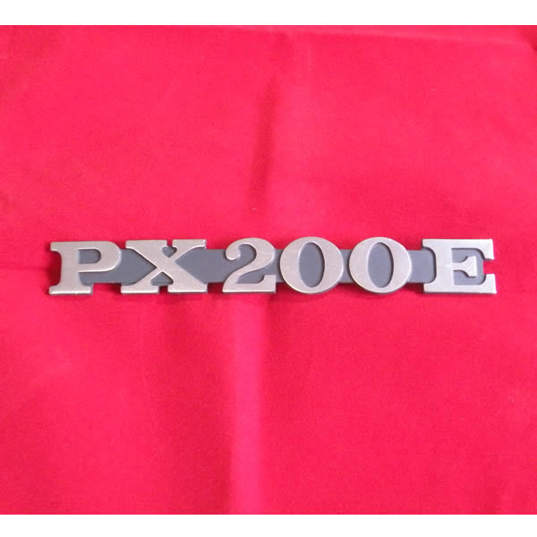 Vespa: Badge - Cowl - PX200E