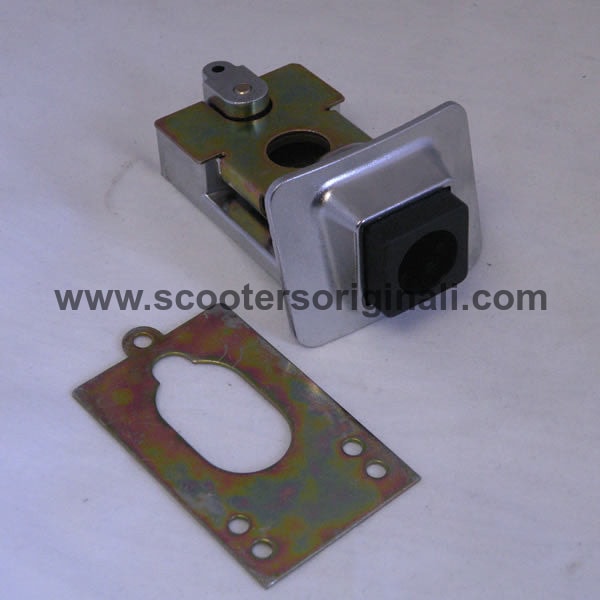 Vespa: Seat Lock Body - PX - DISC