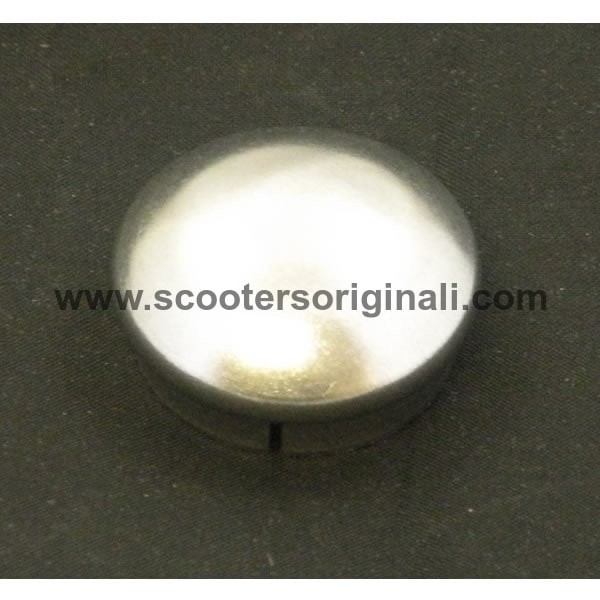 Vespa: Hub Nut Cover, Front - PE 16mm