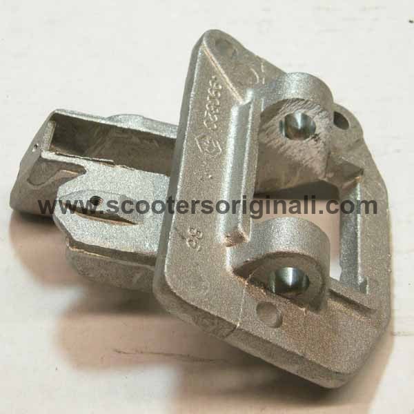 Vespa: Rear Brake Pedal Bracket - PE / PX