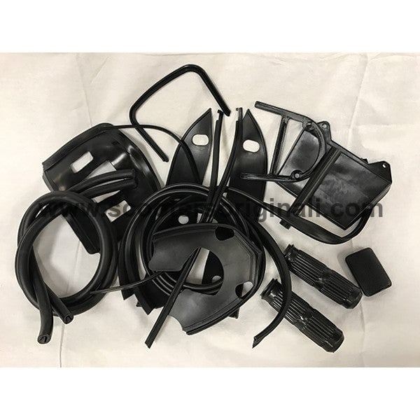 Lambretta Body Rubber Kit - Series 3 - Li 125 / Li 150 - Black - Scootopia