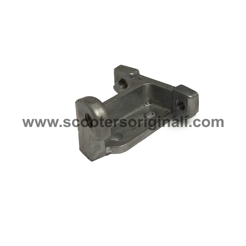 Lambretta Cable Adjuster Block on Engine - Scootopia
