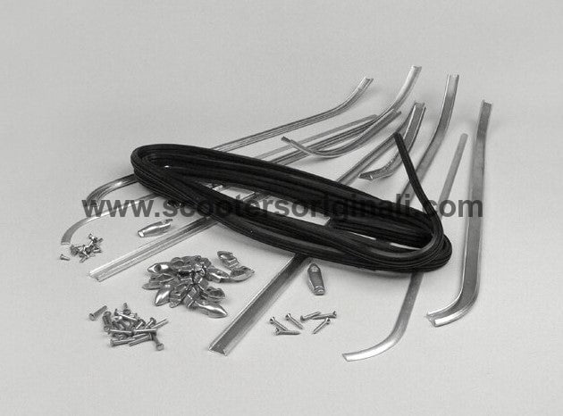 Vespa Floor Rail Kit - GS 150 - Italian