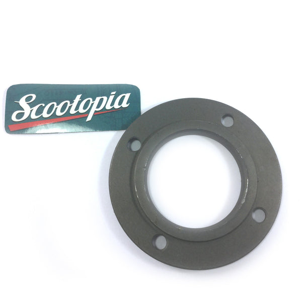 Lambretta Driveside Seal Plate w/ Groove - Scootopia