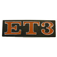 Vespa: Badge - Rear - "ET3" - Square with Red Letters